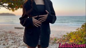 GOSTOSA ME PROVOCOU NA PRAIA ATÉ EU LEVAR ELA PRA CASA E GOZAR NA SUA BUCETA AMADORA