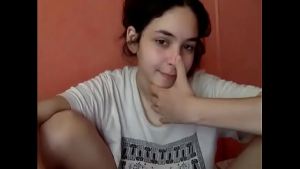 Dreianova enseña sus gigantescas tetas naturales