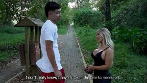 I fuck a stranger in public and he cums in my mouth… I hope no one saw us! Naty Delgado