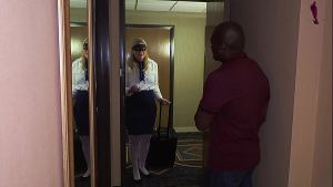 Sir Maxximus meets Flight Attendant Fiona