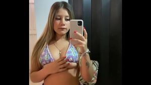 18 Year Old Daisy Bryn Teases Daddy After Beach