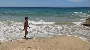 Real Amateur Couple Fucking in Public Beach – Doggy Style & Blowjob