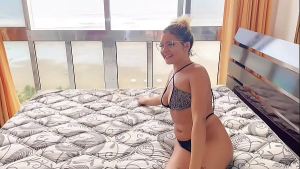 Ela quis pula da sacada mas meu pau não deixou – visão pra praia