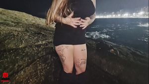 Patricinha Fudeu com o Nego Na Praia do RJ | Loira Luxx