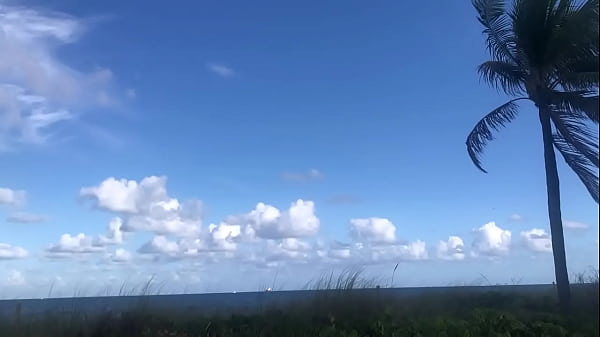 BEACH DAY