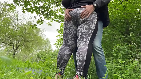 Felt my mother in law’s camel toe in leggings while she was making me cum