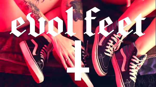 Foot and Vans Sneakers Worship