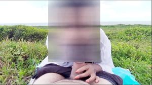 Rapidinha na praia em publico