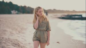 Making Out During The Beach Sunset! Charlie Forde & Olive Gee Make Out