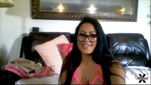 Maxine X Using Her Favorite Sex Toys To Masturbate Her Horny Pussyhole!