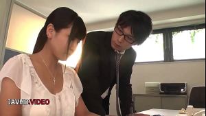 Kinky JAV Busty Japanese Goes Down On A Juicy Dick For Pleasure