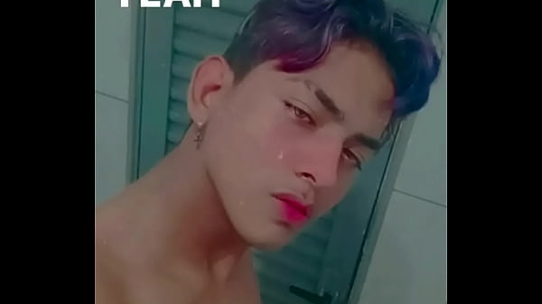 Um vídeo normal sem pornografia