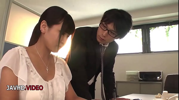 Kinky JAV Busty Japanese Goes Down On A Juicy Dick For Pleasure