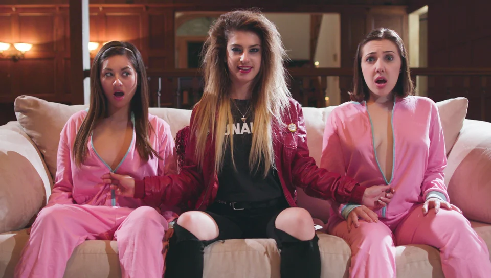 Girlcore | S1 E4 | Lesbian Twins