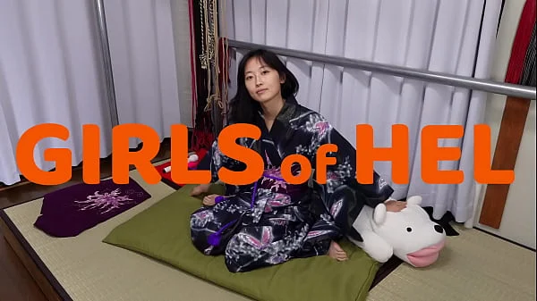 Pretty in Kimono – Japanese Model Masturbates After a Photoshoot