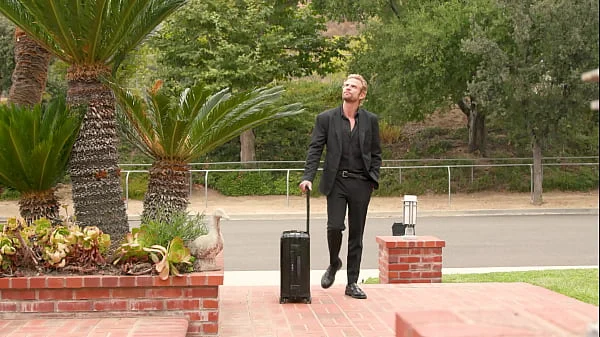 Professional Photographer Ava Amira Blurs The Lines And Gets Fucked Hard By Hung Model GP3352