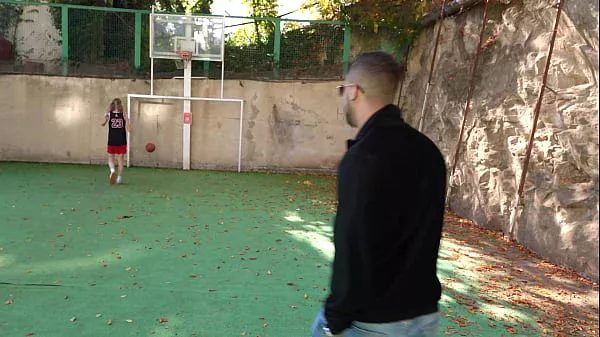 I meet a cute basketball player and fuck her on the street