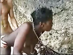 german tourist fucks african chick