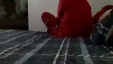 Hot MILF Trades Oral With Her Best Friend!