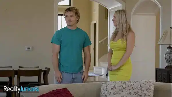 REALITYJUNKIES – Busty Housewife With Perfect Tits Gets Her Feet Kissed Before Some Reverse Cowgirl Action