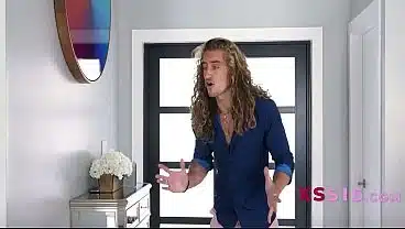 Tiny Hormonal Step Sis Rage Baits For Sex – Becky Summer