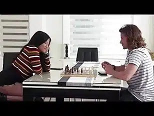 Girlfriends Roommate Is Acting Sus5DUEW