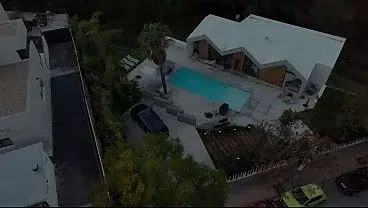 holandesa es pillada recibiendo dos pollones negro en la recepciónde un hotel bbc aka los cobras killer