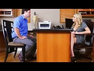 Seductive Office Boss Mia Uses Her PussyP3m8