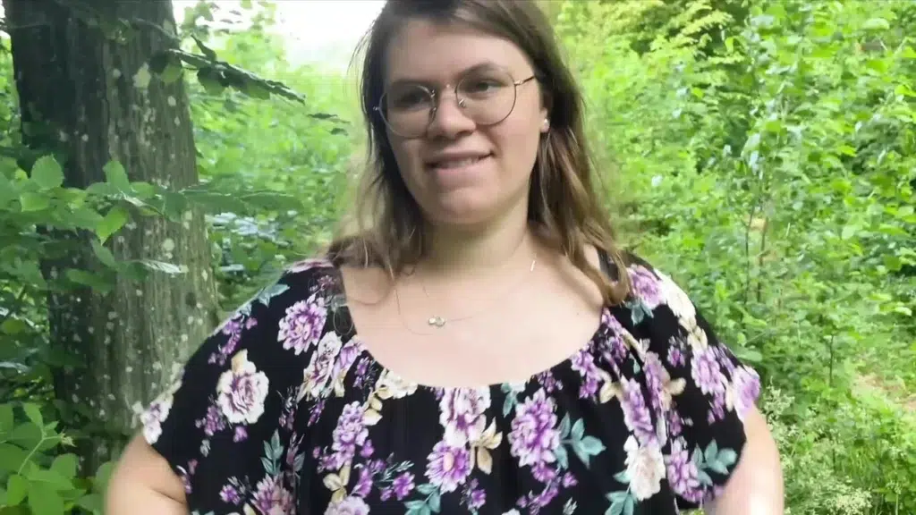 slut let the farmer fuck and creampie for a few strawberries