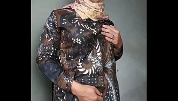 Asian Hijab Ladyboy Solo Masturbation