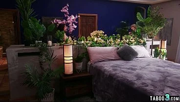 Blonde tranny Izzy Wilde fucking her latina GFs pretty face and pussy hard