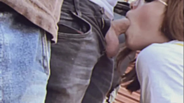 Chupei o nerdola da minha sala pra ele me ajudar na prova de matemática SE NÃO DER CERTO VOU TER QUE CHUPAR MEU PROFESSOR TAMBÉM, mas ele tem o pau minúsculo