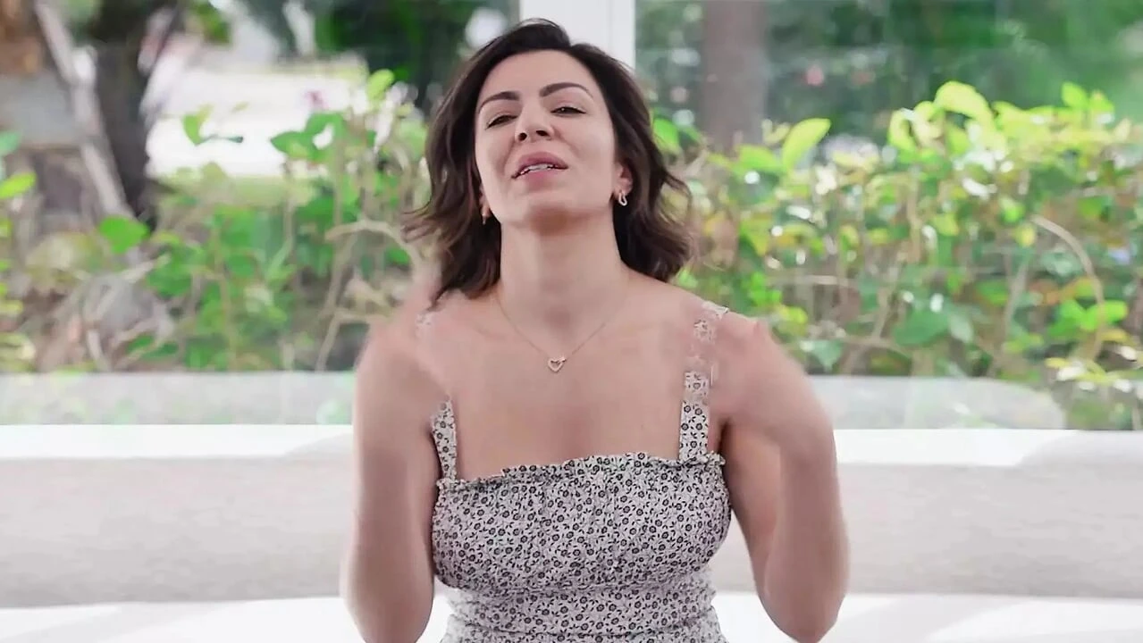 Curvy Amateur Milf Behind The Scenes Of Her First Porn Ever Mylf Exclusive – New Mylfs