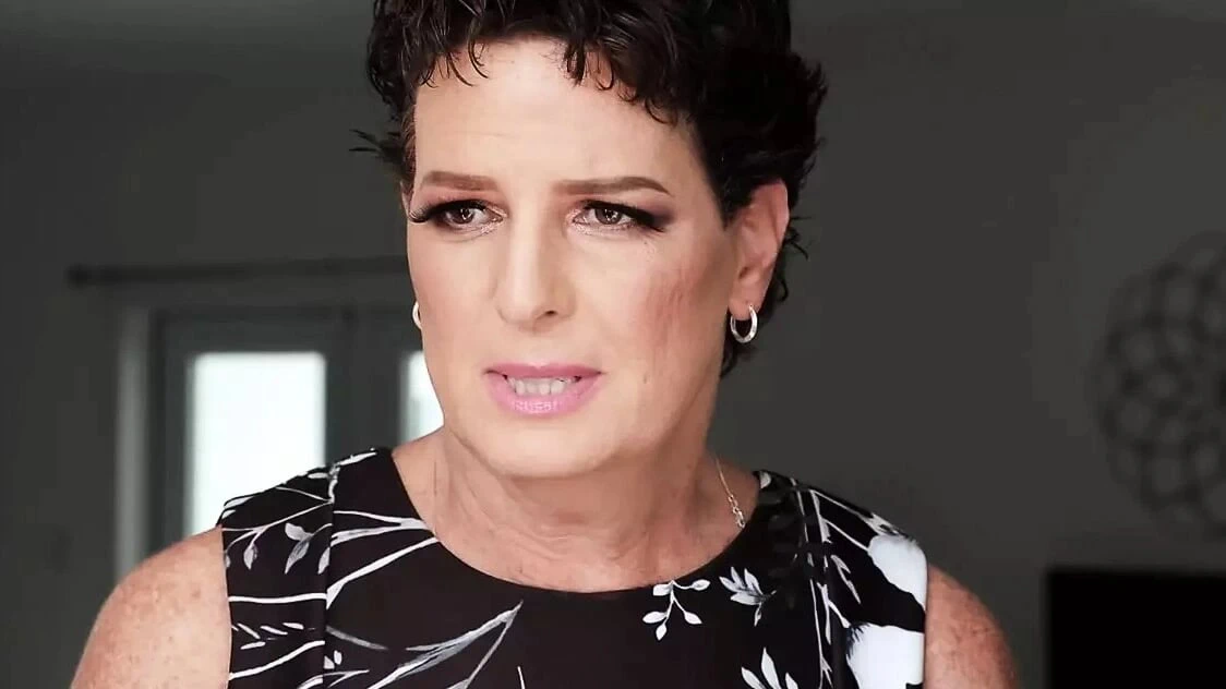 Man gets fucked by his lawyer