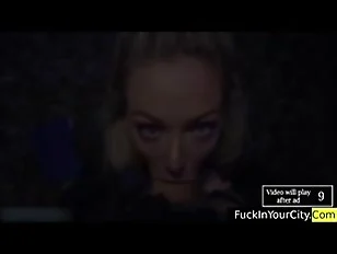 Mature MILF in stockings cums from sex with a horny lover on the bedNrjLsK6