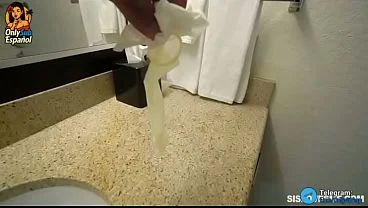 Mi hermanastra deja tirados los condones por todo lado sub español ver aquí : https://cuty.io/f07LH8