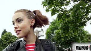 Mofos.com – Zoe Doll – Stranded Teens