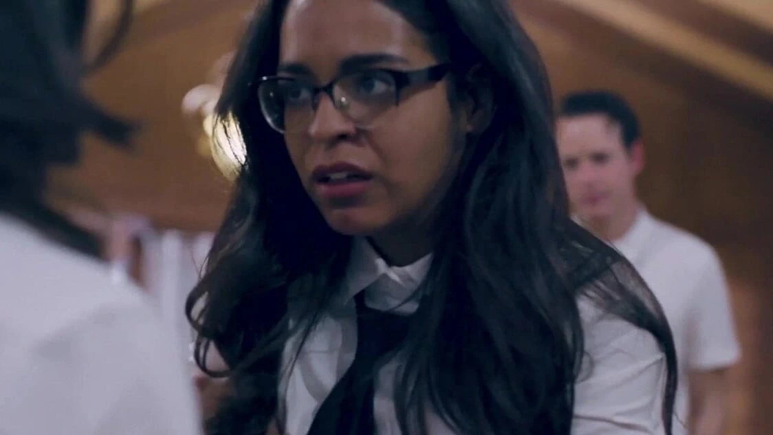 Nerdy college babe dicked and jizzed on in threesome