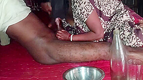 Pados Ki Bhabhi Daru Pikar Gand Chudai Karti Hai