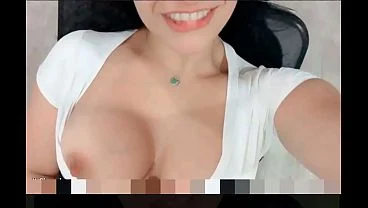 PUBLIC Hot sexy latina EMANUELLY RAQUEL FLASHING TITS AND SOME MORE AT THE GYM