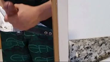 Sexo na cozinha com a madrasta