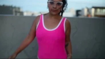 Viejo verde se come a la recién llegada de Rosario – Trío casero con anal salvaje