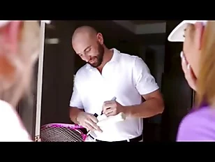 welcome to the tennis star s houseeAA0ZHs