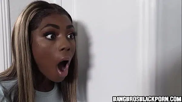 Black stepdad gets asked by his hot stepdaughter to take photos of her for her new boyfriend – ebony porn