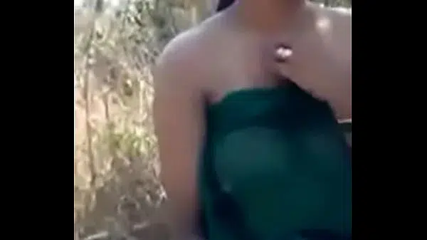 desi aunty boobs outdooor – XVIDEOS com