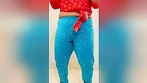 Desi Indian Workout Front Of Stepbrother, Moti Gand Wali Hot Stepsister Ko Sexy Mms