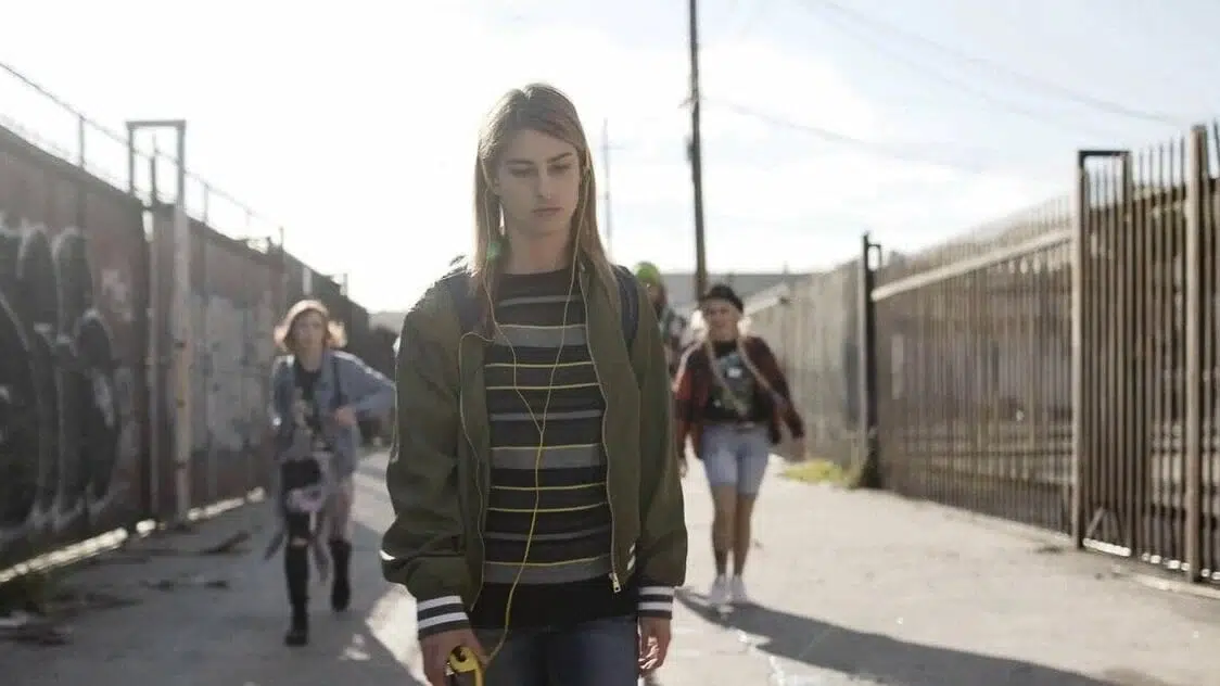 GIRLSWAY – Introverted Kristen Scott Learns How To Eat A Pussy