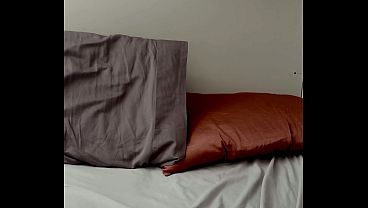 I love a BIG beefy hotdog between my bun!  UwU (NSFW TikTok)