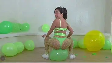 Sit To Pop Balloon Workout with Mira Luv 4K