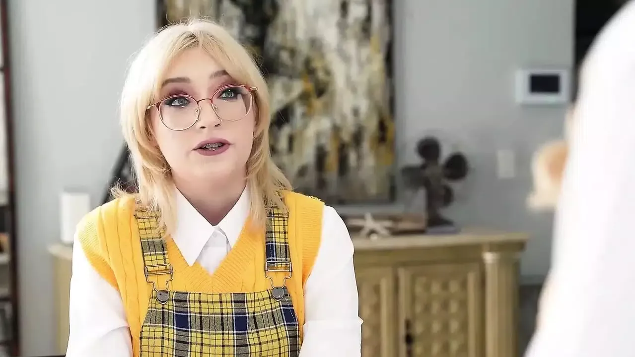 StepDad Free Use Fucks Young Step-Daughter Because She’s A Step-Father’s Day Gift – Freeuse Fantasy